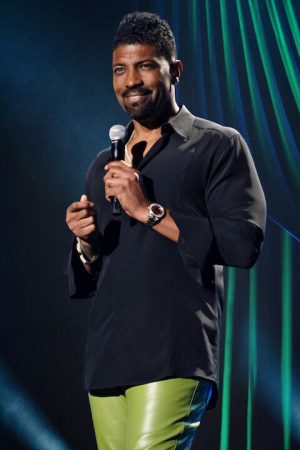 Deon Cole: Con Trai Bé Bỏng Của Mẹ